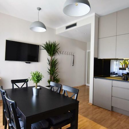 Karlo Main Square Apartments 1 Zagreb Exterior foto